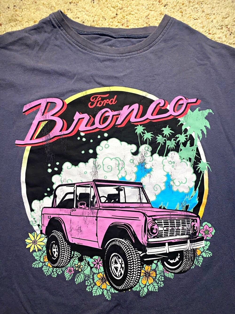 Vintage Pink Ford Bronco Graphic Island Beach Vibe Womens Large Gray Tee Shirt